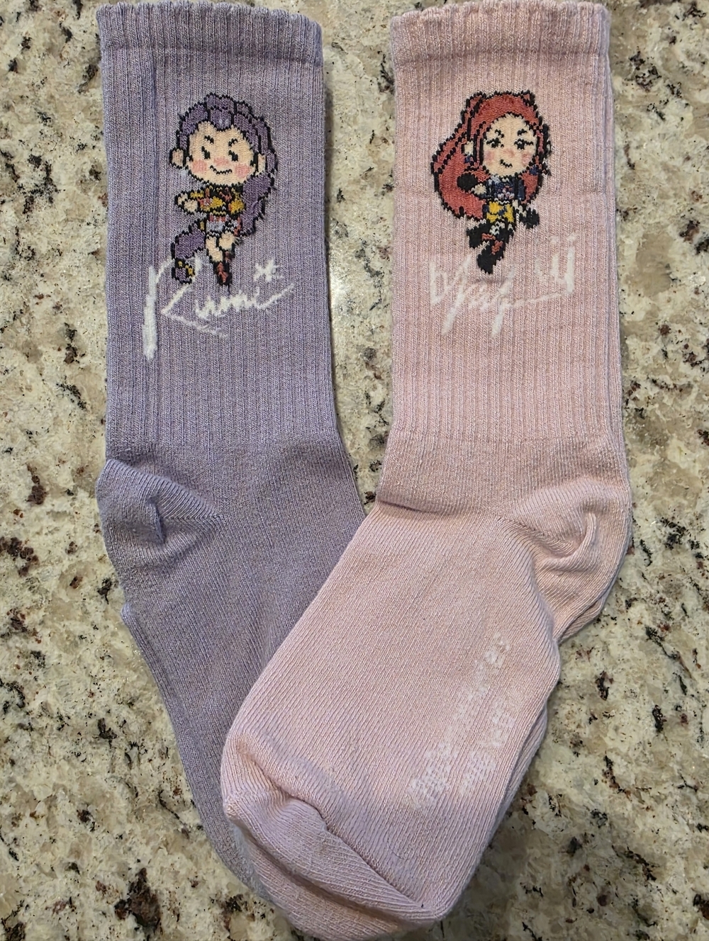 Girls L Huntrix Socks